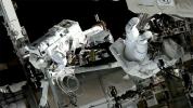 Eerste ruimtewandeling van het jaar voltooid door twee astronauten