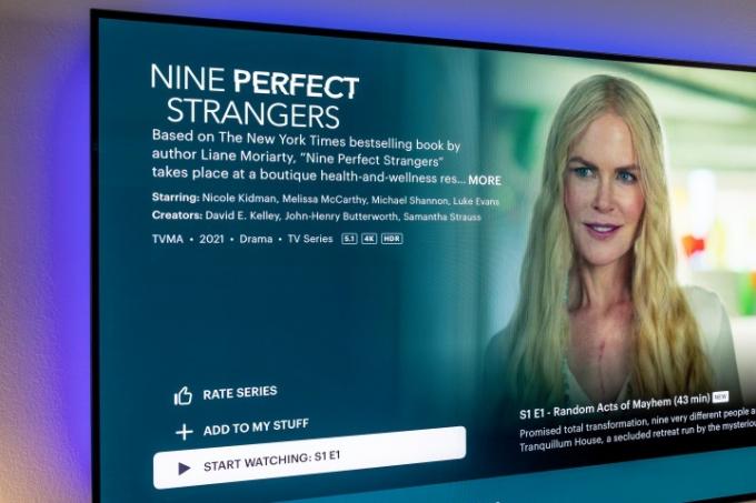 Deväť Perfect Strangers zobrazených na rozhraní Hulu.