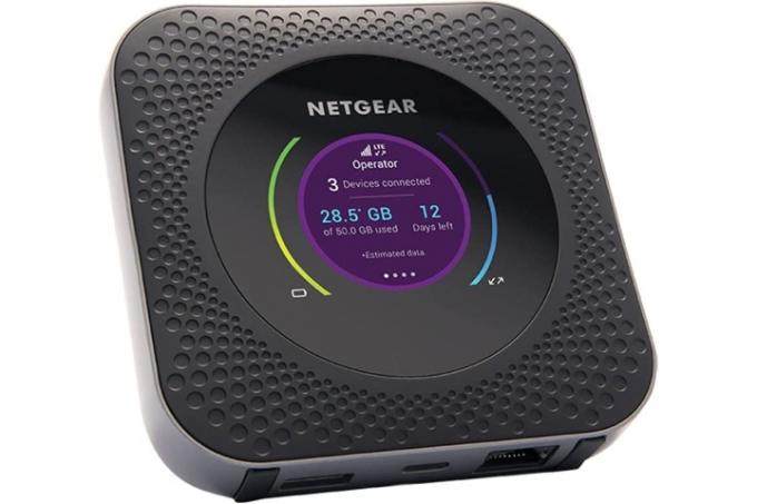 Netgear Nighthawk M1 4G LTE WiFi 모바일 핫스팟.