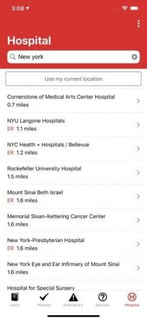 近くの病院のリストを表示する応急処置アプリのスクリーンショット