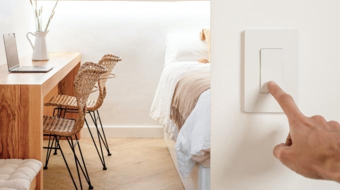 Pressione del dito sull'interruttore Nokia Smart Lighting.