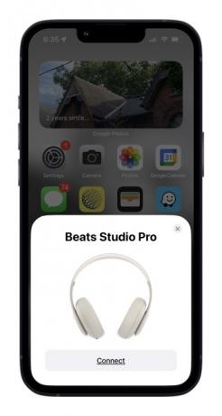 Confirmação de emparelhamento do Beats Studio Pro iOS.