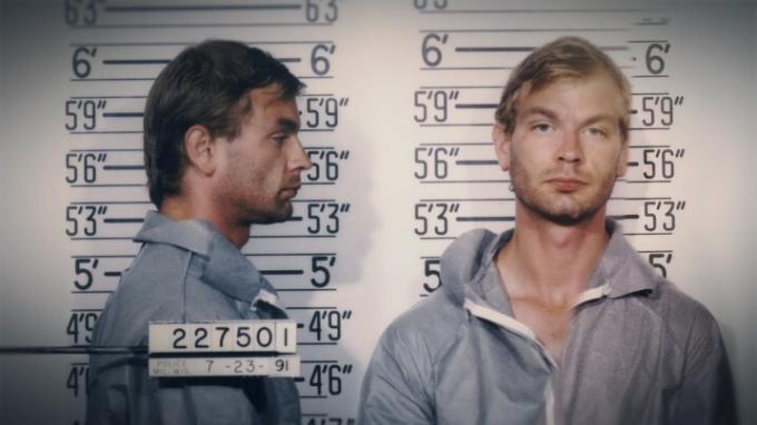 Hrnkový záběr Jeffreyho Dahmera ve filmu Hovory s vrahem.