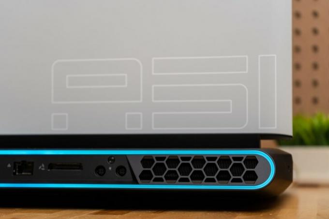 análise da área alienware-51m