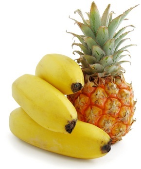 ananas-banán-ovoce