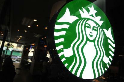 starbucks att gå över hela landet med sina trådlösa laddstationer