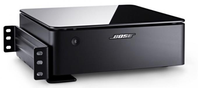 Amplificateur de musique Bose avec montage en rack.