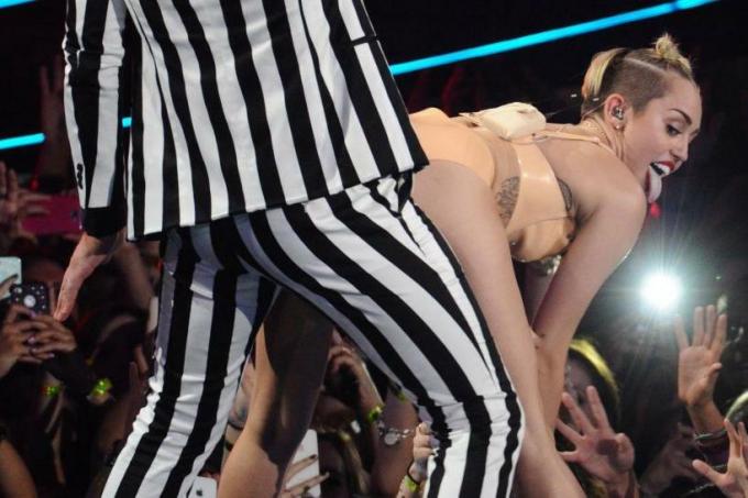 Miley Cyrus 2013 Mtv VMA -esitys 9