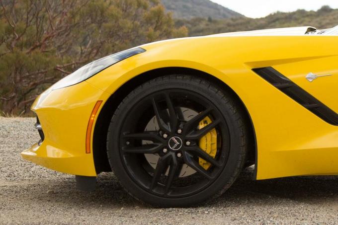 Makro koła kabrioletu Chevrolet Corvette Stingray 2014