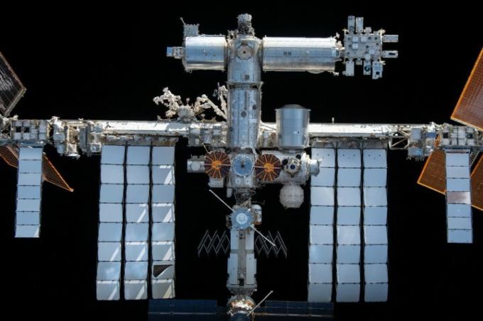 Den internationella rymdstationen.