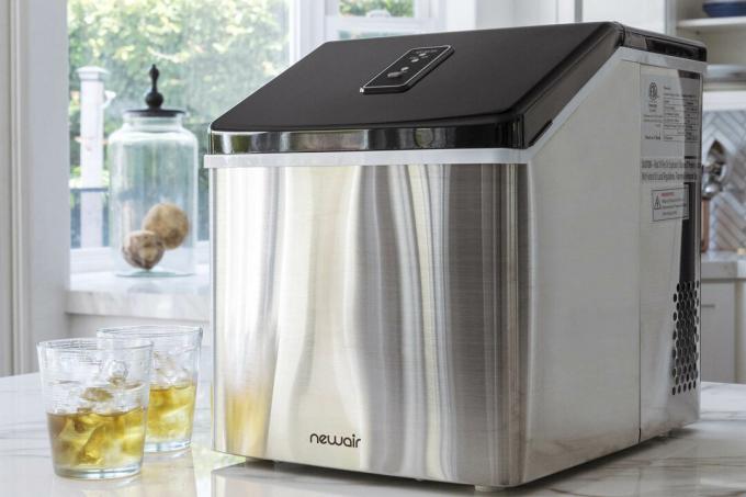 NewAir Countertop Clear Ice Maker