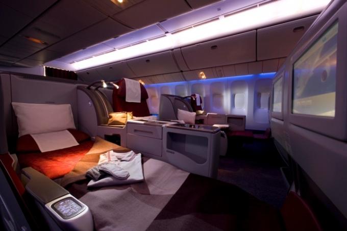 카타르항공 보잉 777-200LR 비즈니스 클래스