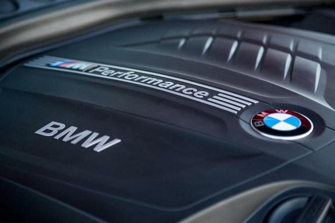 2014 BMW M235i motor makrovinkel