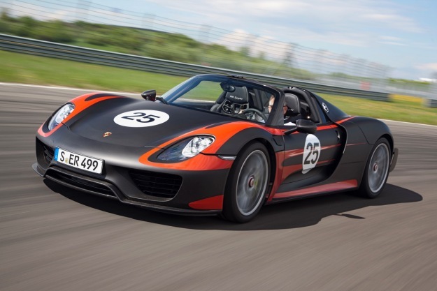 hybridní supersport porsche s pohonným ústrojím f1 report 918 spyder