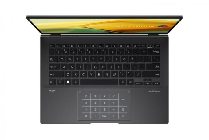 Pohľad zhora nadol na Zenbook 14 OLED.