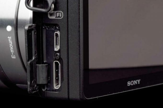 Sony NEX5R bağlantı noktaları makrosu