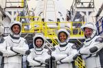 Pirmoji „SpaceX“ kosminio turizmo misija paruošta startui