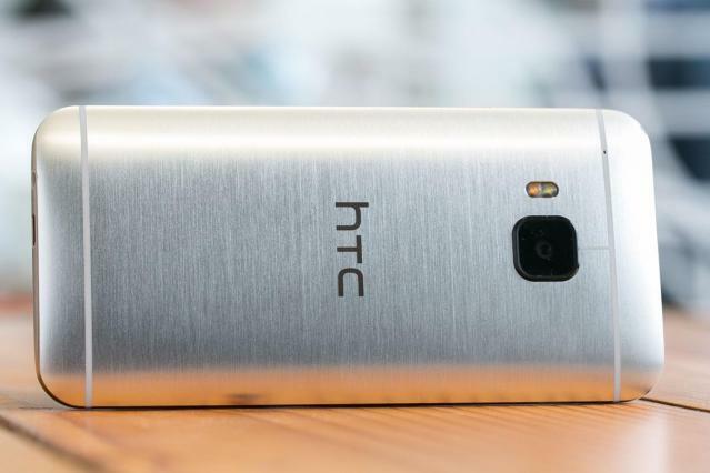 HTC One M9 hátul