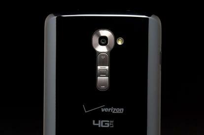 Телефон LG G2, верхняя задняя панель