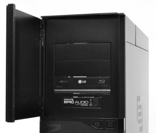 maingear-shift-super-stock-x79-recenzia-optical-drive