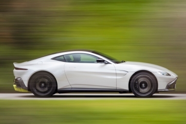 Primeira viagem do Aston Martin Vantage 2019