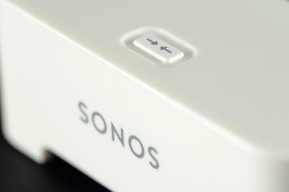 Sonos-Play1-garsiakalbio viršutinis mygtukas