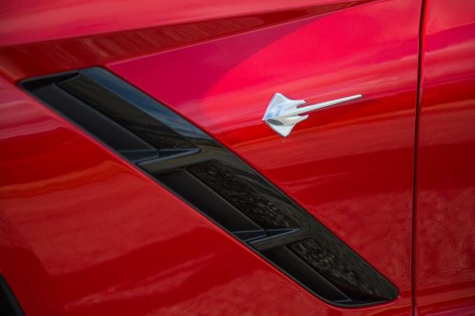 Corvette Stingray Cabrio 2014 w kolorze czerwonym, detale