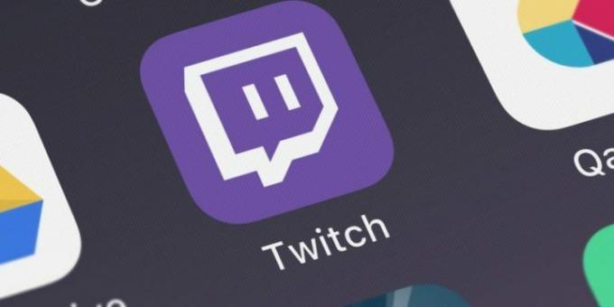 Aplicativo Twitch no telefone.