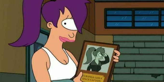 Leela houdt de foto van haar officiële kapitein omhoog in Futurama
