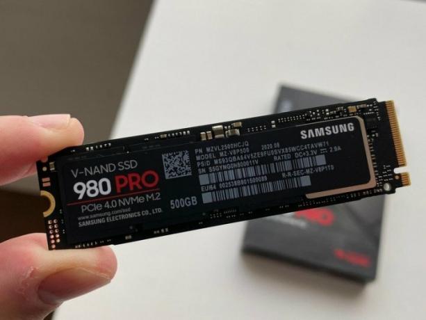 Une photo du SSD Samsung 980 Pro.