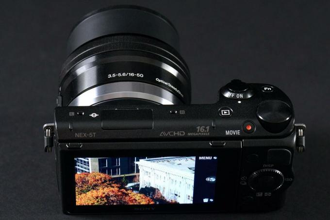 ソニー NEX 5T 背面上部