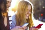 Snapchat 사용자는 Facebook 사용자가 말하는 것보다 더 행복합니다 연구