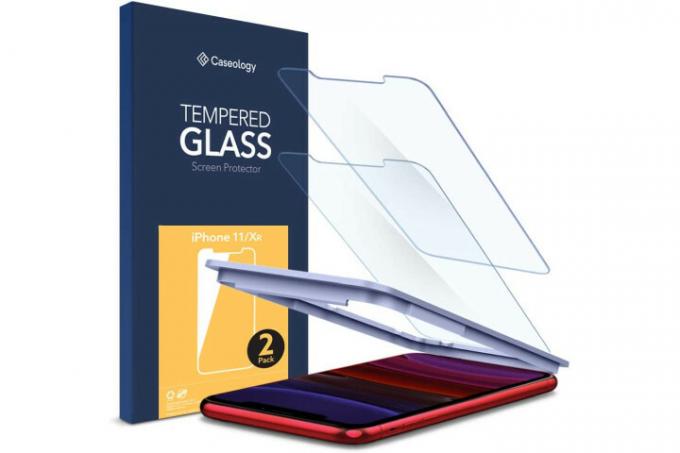 Caseology Displayschutzfolie aus gehärtetem Glas für iPhone 11, mit Installationsrahmen und Einzelhandelsverpackung.