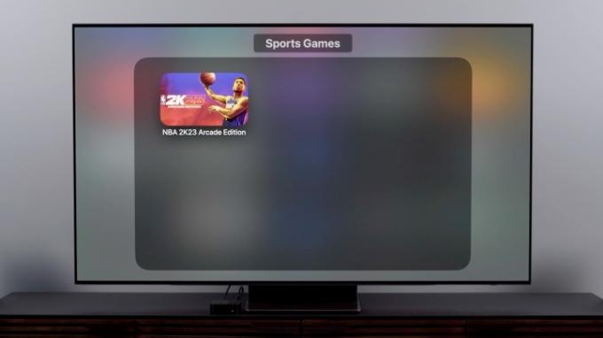 อินเทอร์เฟซบนหน้าจอ Apple TV ที่แสดงโฟลเดอร์เกมที่สร้างจากแอพ Apple Arcade