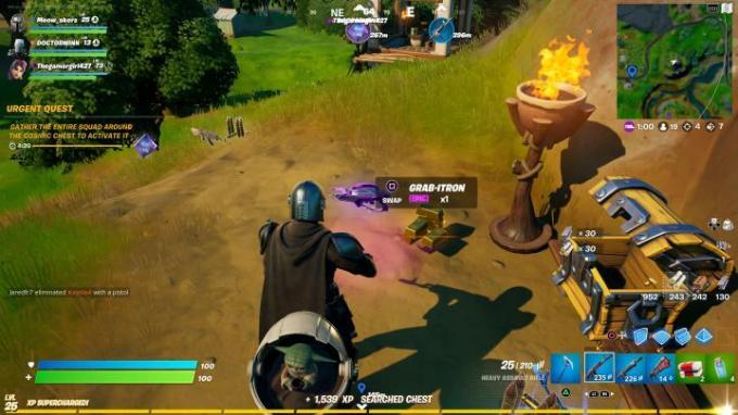 Grab-itron spawnt uit de borst in Fortnite.