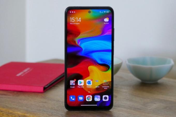 Xiaomi Redmi Note 10S von vorne gesehen.