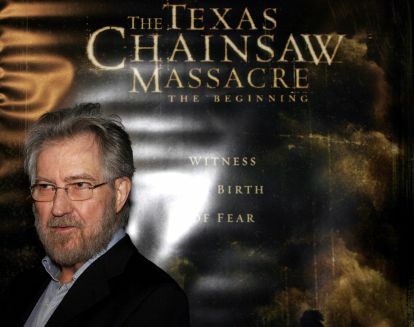 وفاة مخرج فيلم `` Texas Chain Saw Massacre '' توبي هوبر عن 74 عامًا