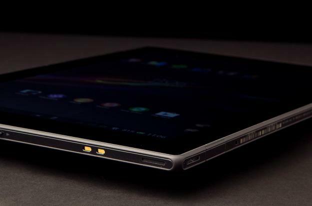 Sony Xperia Tablet Z მიმოხილვის წინა კუთხე