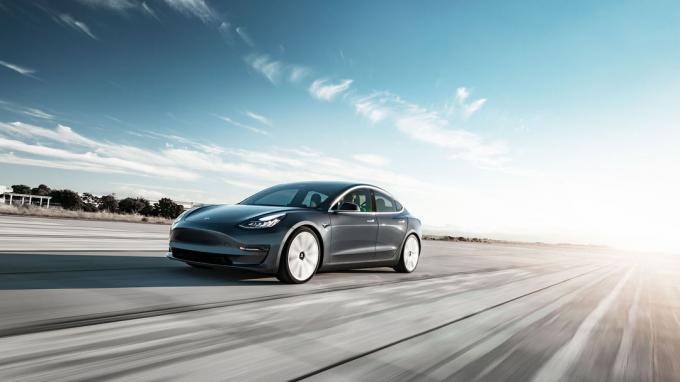 صيانة Tesla Model 3: ما يمكن أن تتوقعه
