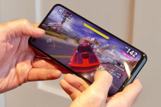 Oppo A54 5G igra Asphalt 9: Legends