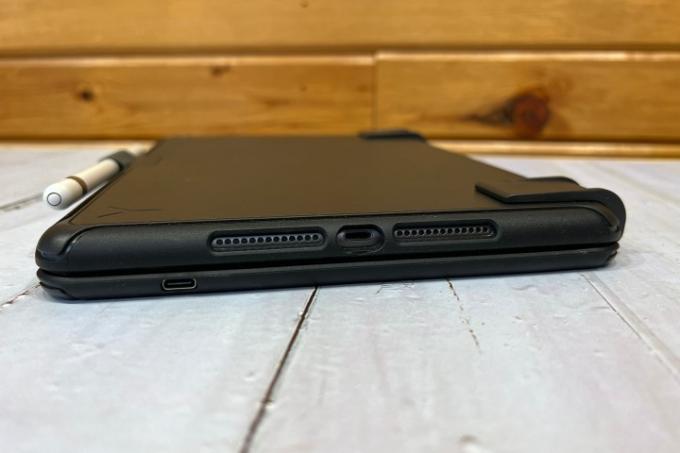 Brydge Max+ je debel in ščiti vaš iPad pred padci z višine do 4 čevlje.