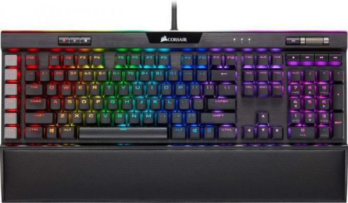 Die ‎Corsair K95 RGB Platinum XT.