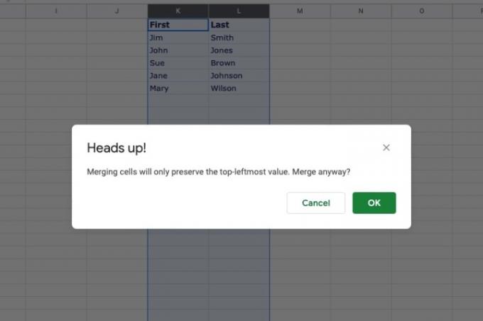 Waarschuwing samenvoegen in Google Spreadsheets.