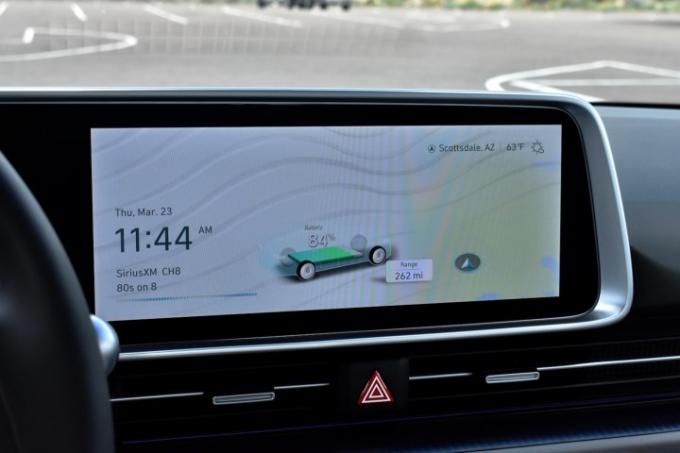 Središnji zaslon osjetljiv na dodir modela Hyundai Ioniq 6 iz 2023.