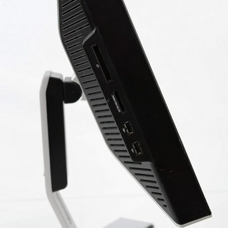 Vista del profilo di un monitor Dell UltraSharp.