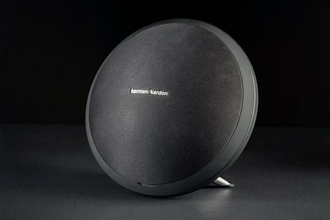 Harman Kardon Onyx Studio față