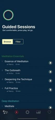 Слика приказује снимак екрана апликације Тимелесс Медитатион са насловом Вођене сесије и листом различитих вођених медитација које можете изабрати