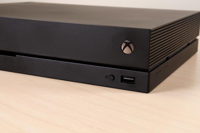 Xbox One X anmeldelseslogo