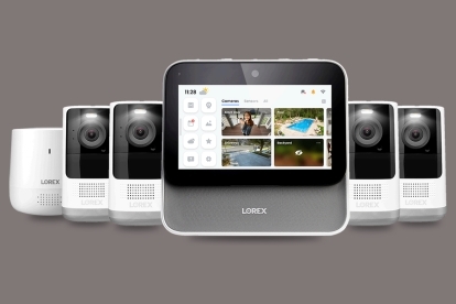 Lorex スマート ホーム セキュリティ センター (4 台の 2K カメラとレンジ エクステンダーを搭載)