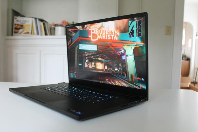 Cyberpunk 2077 töötab Razer Blade 17-l.